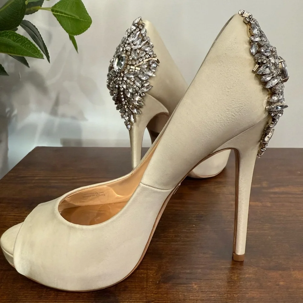 Badgley Mischka Kiara Peep Toe Platform Heel in Ivory Satin - Picture 7 of 8